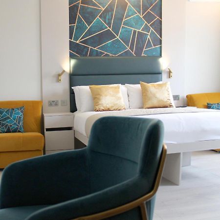 West End Lane II Aparthotel Лондон Екстериор снимка