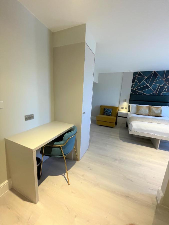 West End Lane II Aparthotel Лондон Екстериор снимка