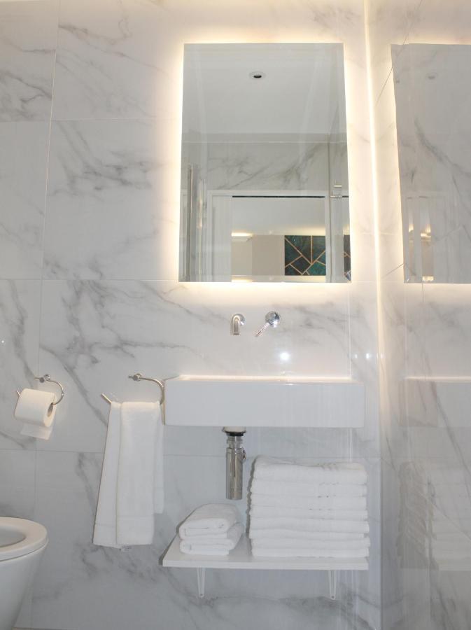 West End Lane II Aparthotel Лондон Екстериор снимка