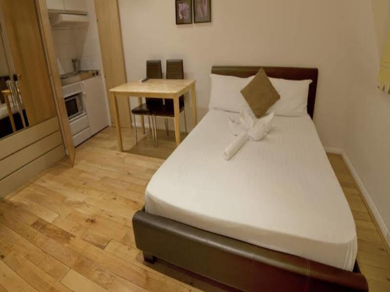 West End Lane II Aparthotel Лондон Екстериор снимка